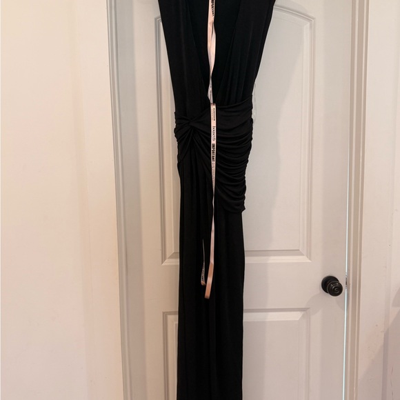 HOUSE OF CB Larelle Plunge Maxi Dress - Picture 3 of 7